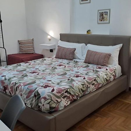Royal Poerio Hotel Nápoly Kültér fotó