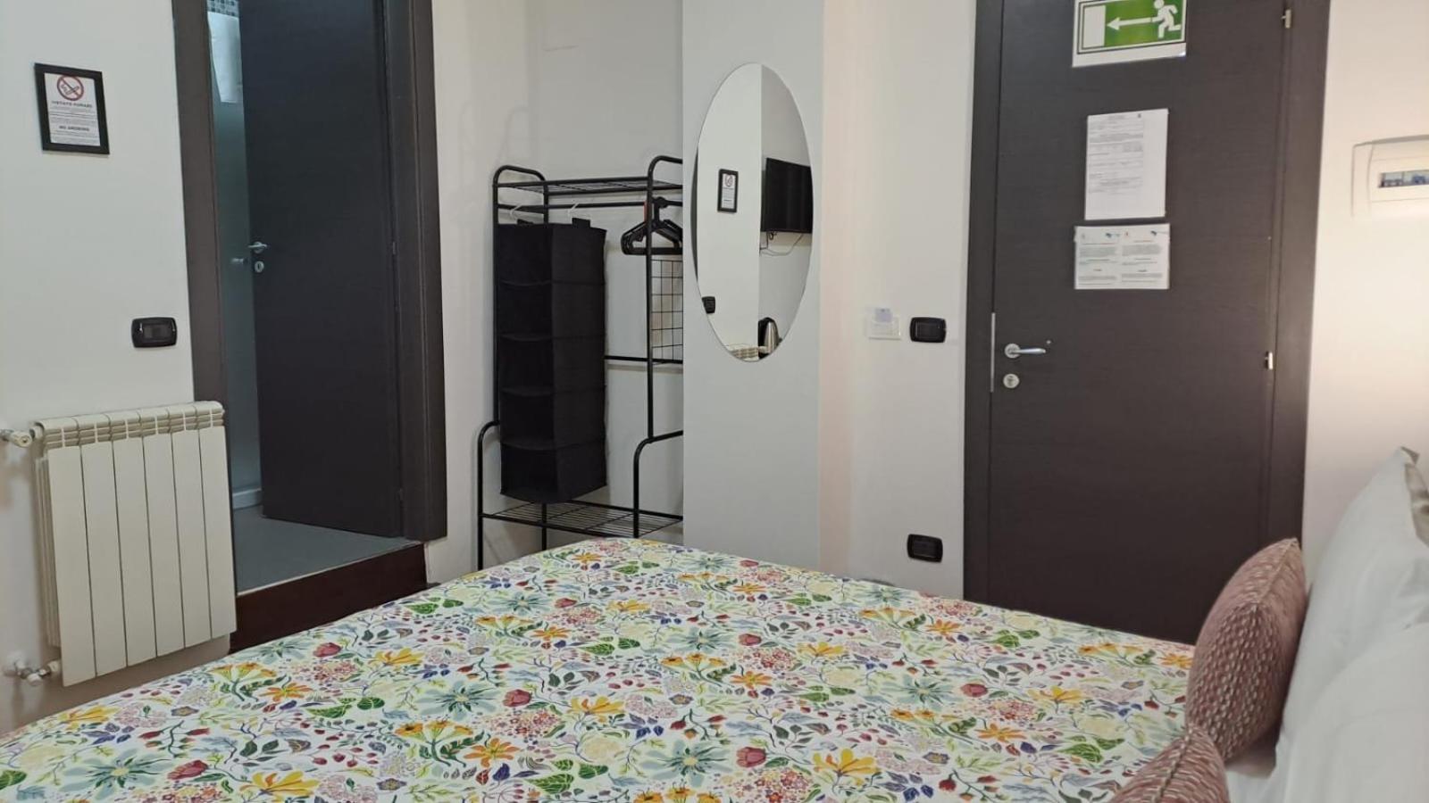 Royal Poerio Hotel Nápoly Kültér fotó